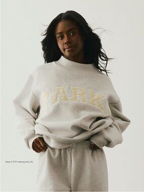PARK Oversized Crewneck Sweatshirt - Light Gray